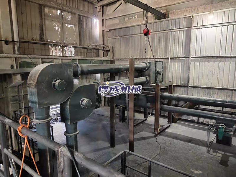 管鏈輸送機(jī)簡介